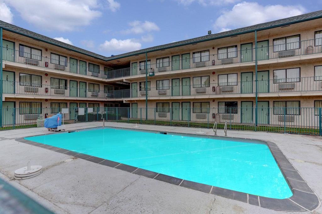 Econo Lodge West Memphis Exterior foto